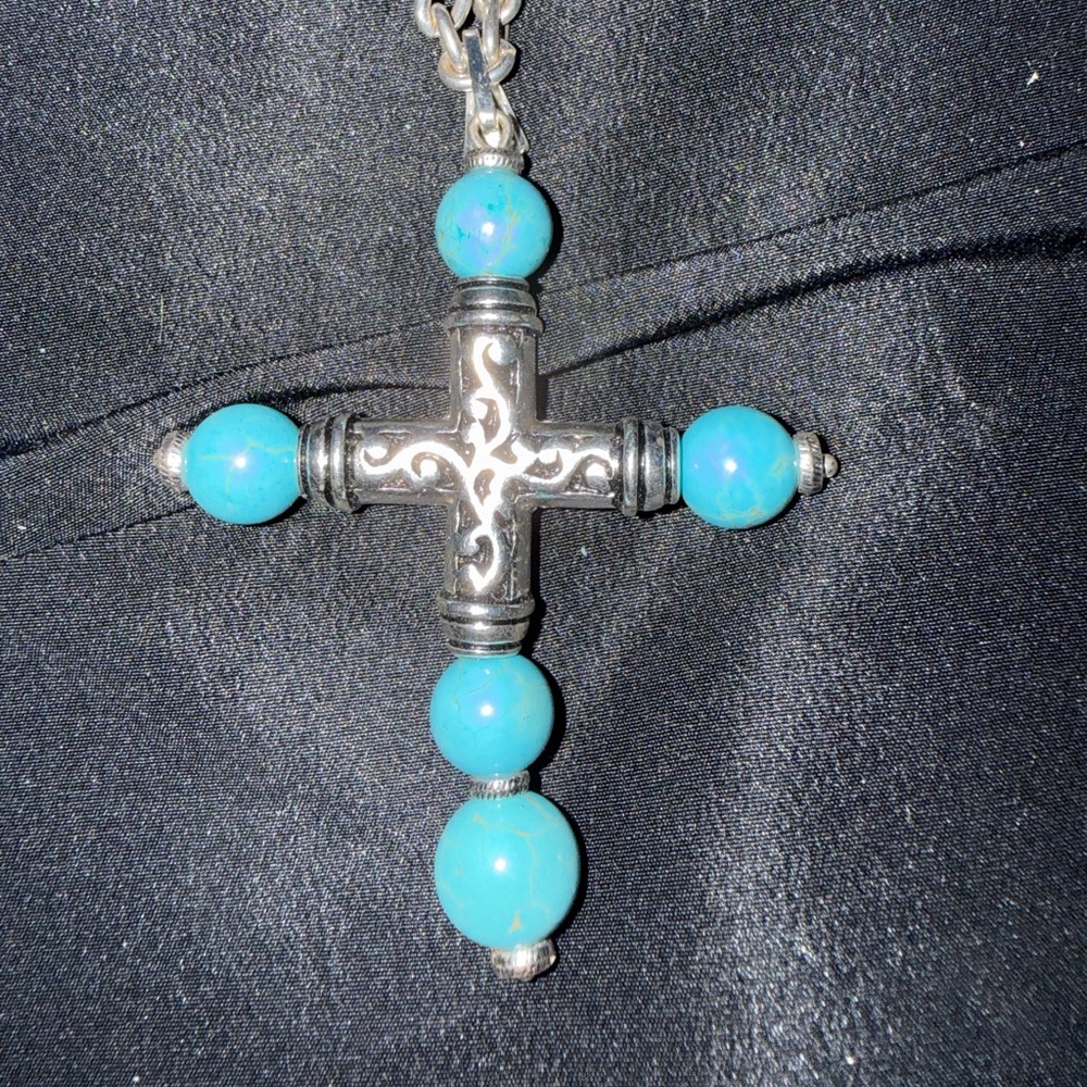 Women’s Turquoise and silver cross necklace costume - Picture 2 of 2